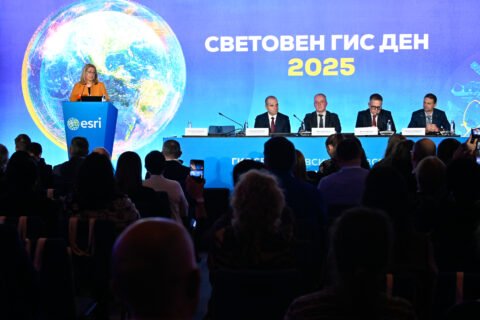 Permalink to:Конференцията посветена на Световния ГИС ден и конкурсът „Изучаваме света с ГИС“ събраха над 900 участници на 19 ноември в Гранд хотел Милениум